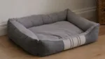 Hundebett aus alten Kissen: günstig selber machen