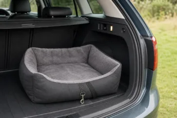 Reise- und Auto-Hundebett: Komfort & Sicherheit
